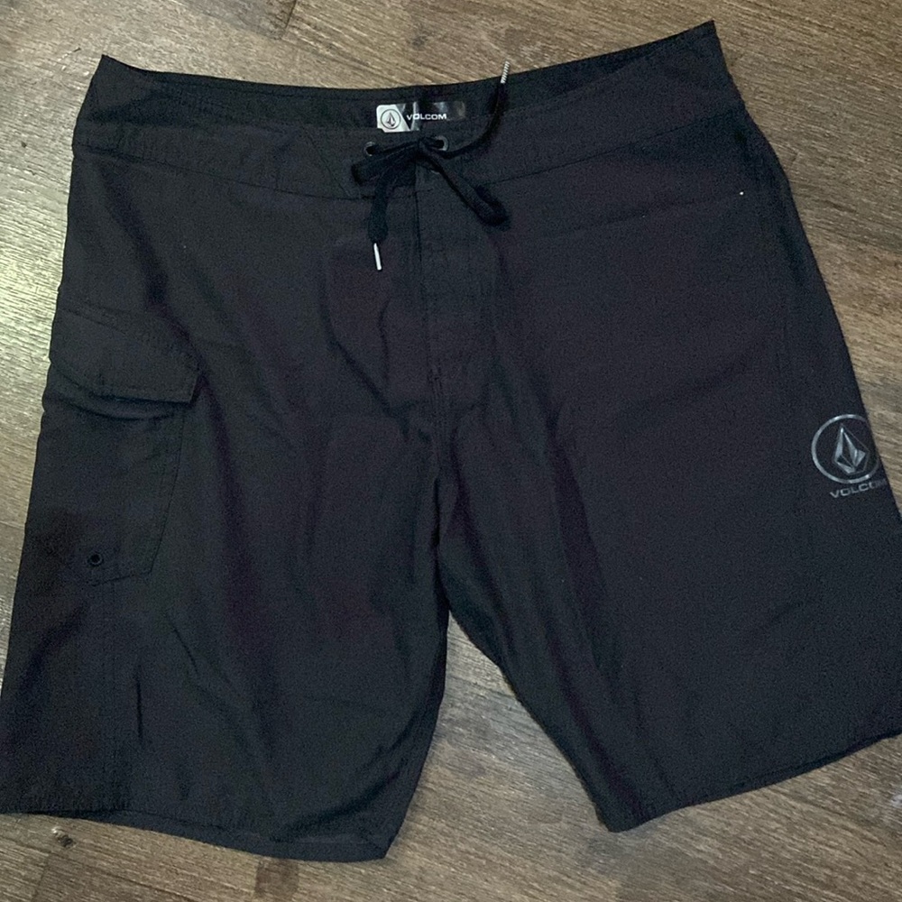 Men’s Black Volcom Board Shorts